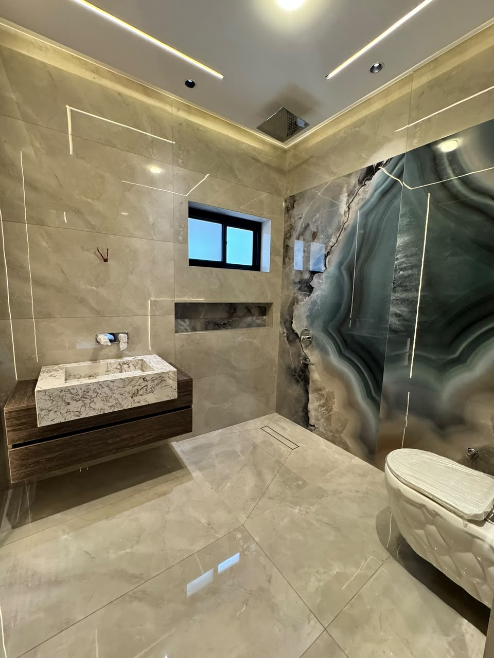 1 kanal brand new ultra Modern house for sale in dha phase 5 Lahore Sector C