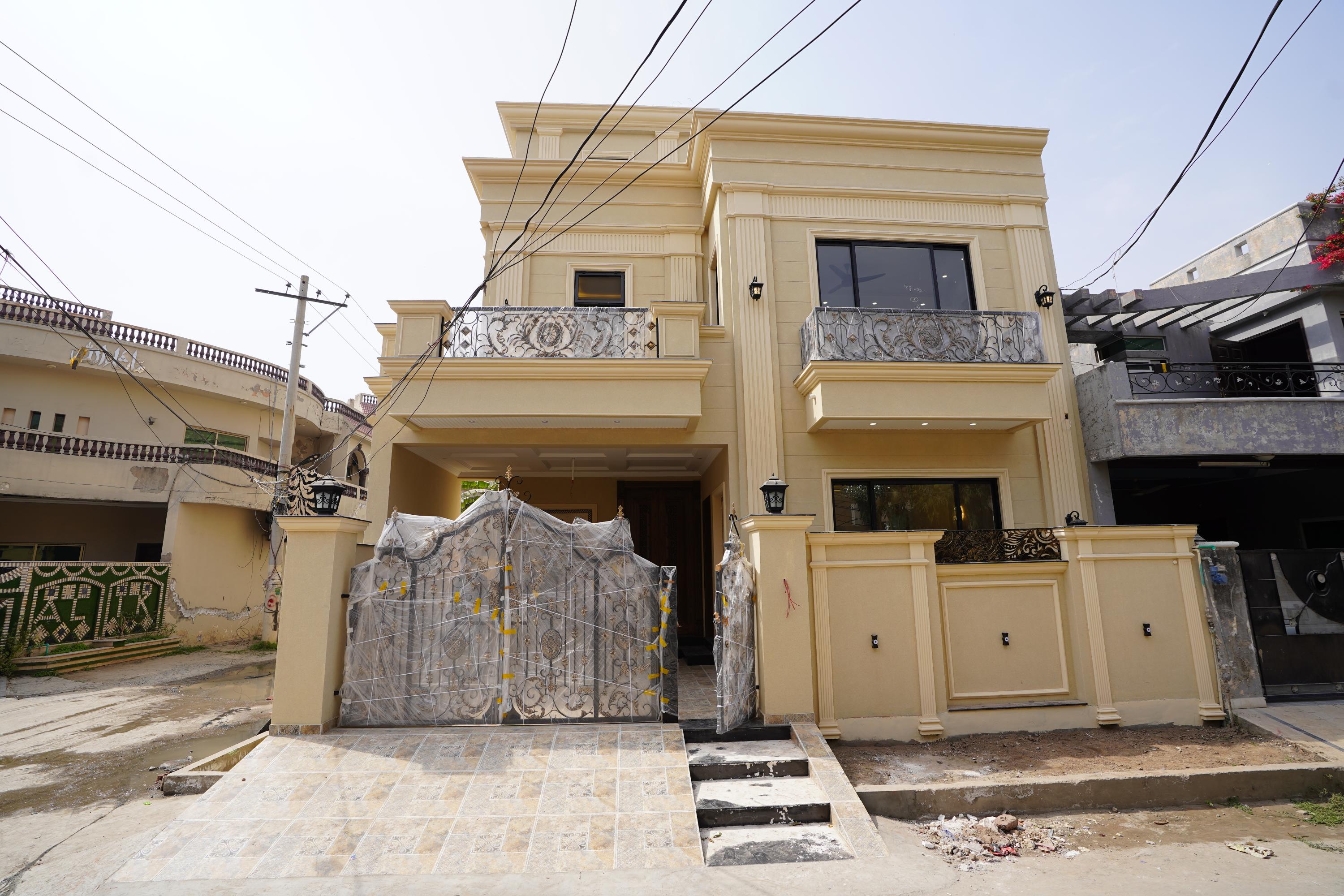 CORNER 7.Marla Luxury Classical Designer House  For Sale  Punjab small industry husing Society