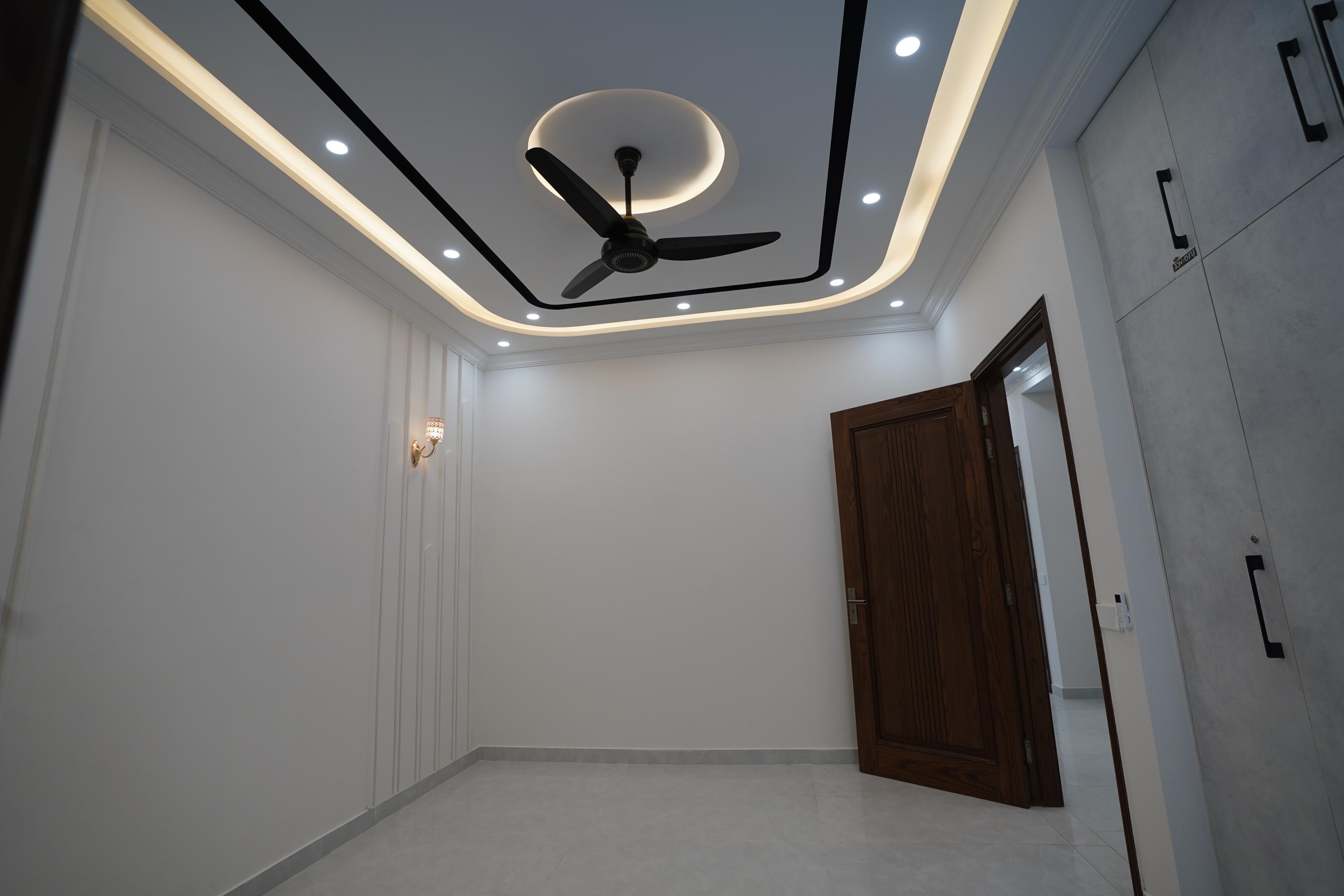 CORNER 7.Marla Luxury Classical Designer House  For Sale  Punjab small industry husing Society