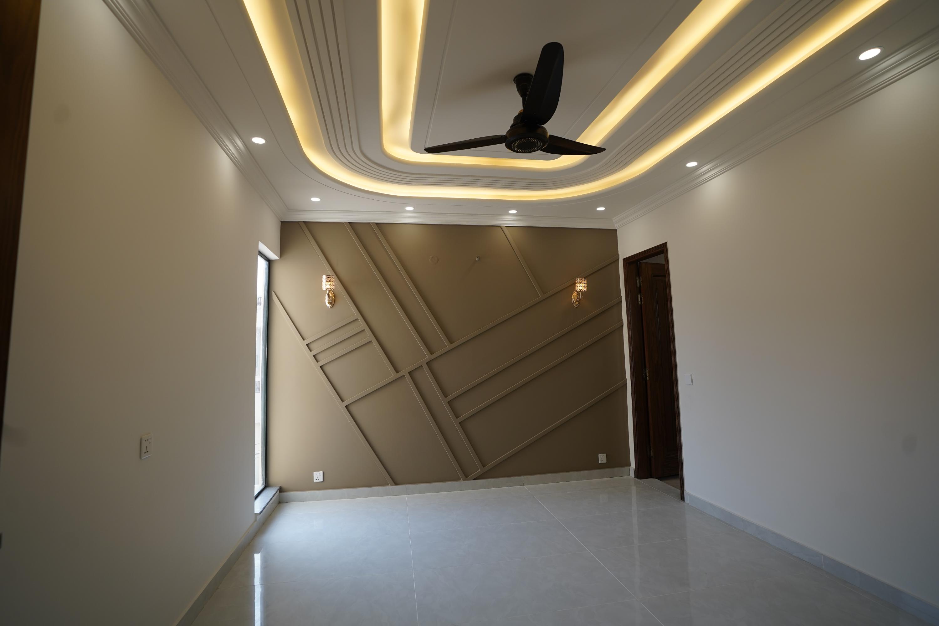 CORNER 7.Marla Luxury Classical Designer House  For Sale  Punjab small industry husing Society