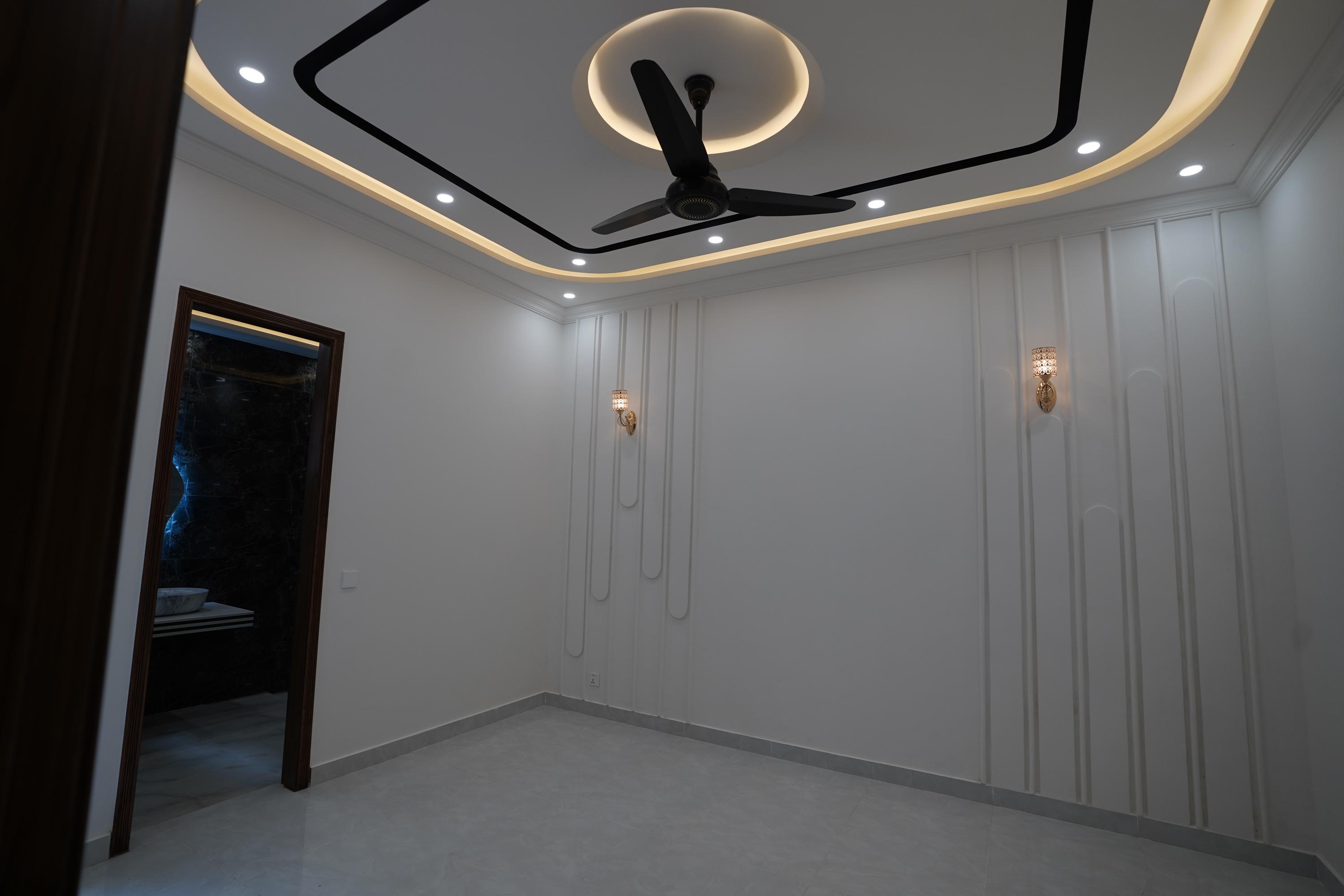 CORNER 7.Marla Luxury Classical Designer House  For Sale  Punjab small industry husing Society