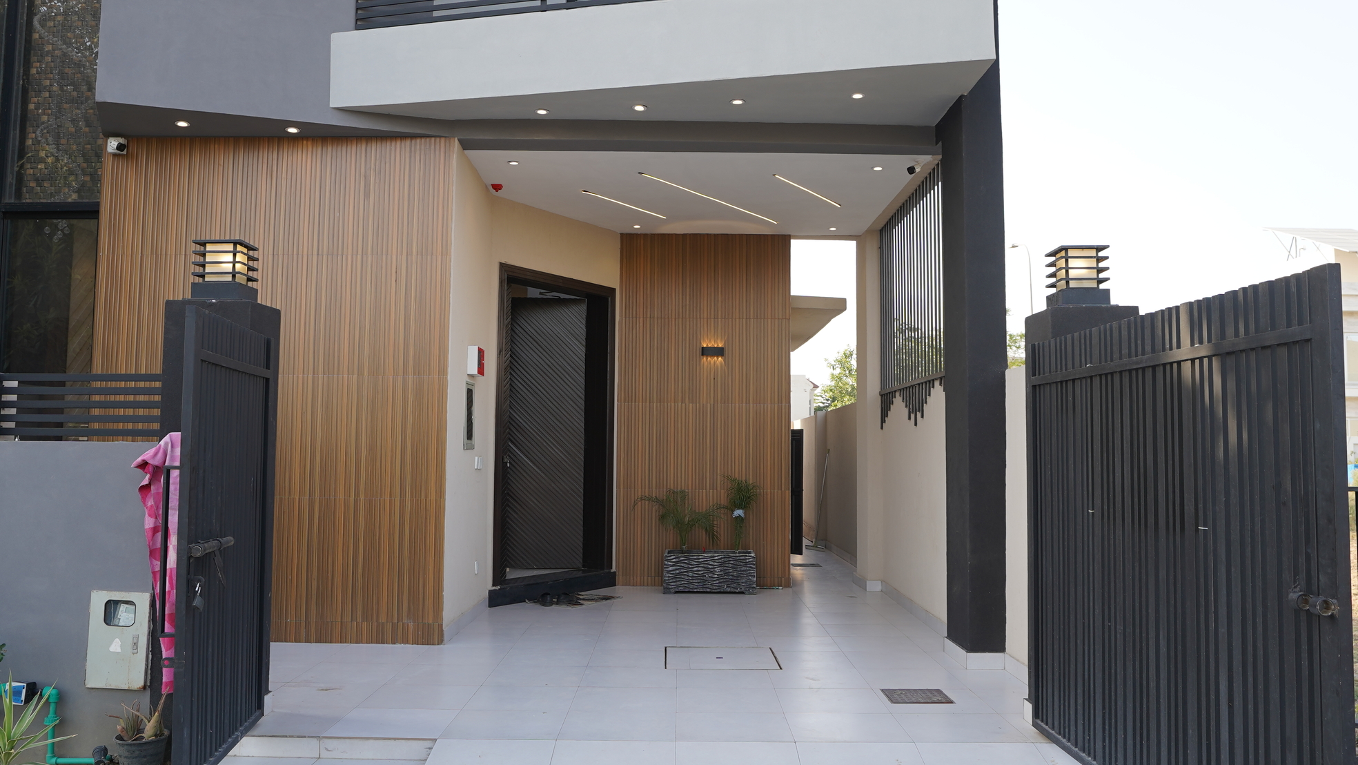 5 Marla  House DHA 9 Town  available for sale Hot Location