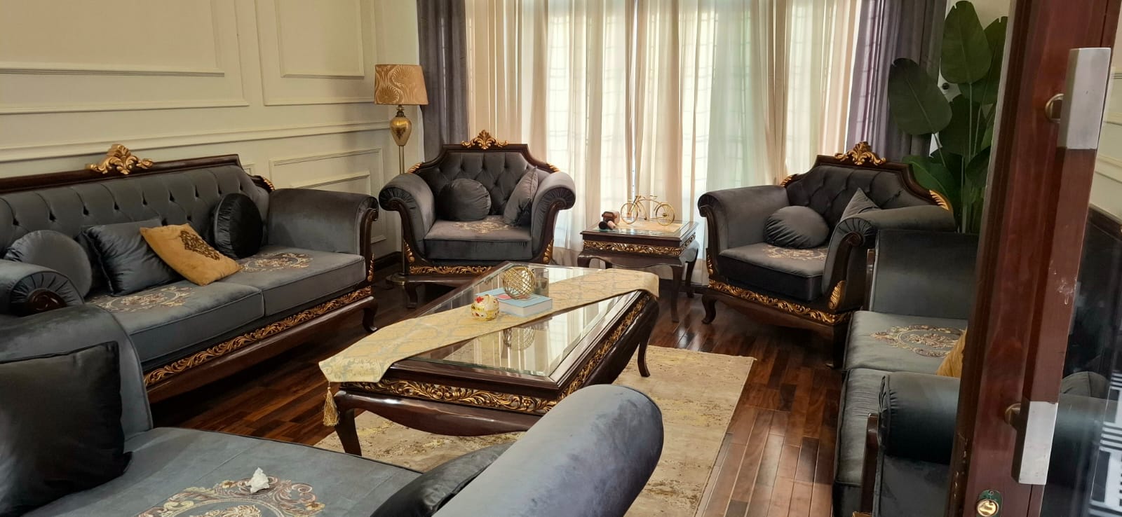1 Kanal Slightly Used House Available for sale in Bankers Avenue Cooperative Housing Society Bedian Road