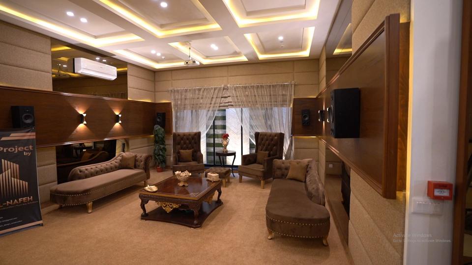 20 MARLA ELEGANT AND FULLY MAINTAINED SUPER HOT LOCATED BUNGALOW FOR SALE  BLOCK  B  OF DHA PHASE 6 LAHORE.