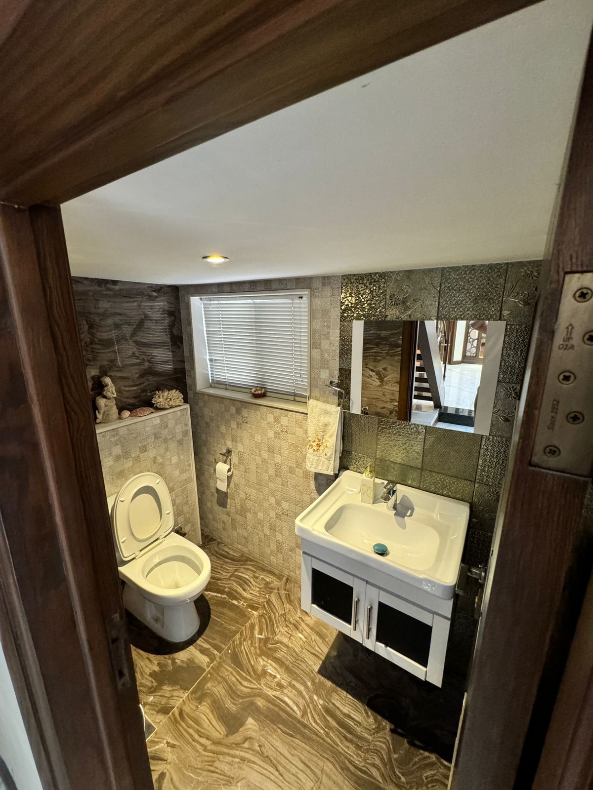 1 KANAL FULLY FURNISHED ULTRA MODERN LUXURY BUNGALOW AVAILABLE FOR SALE OF DHA PHASE 6 M Block