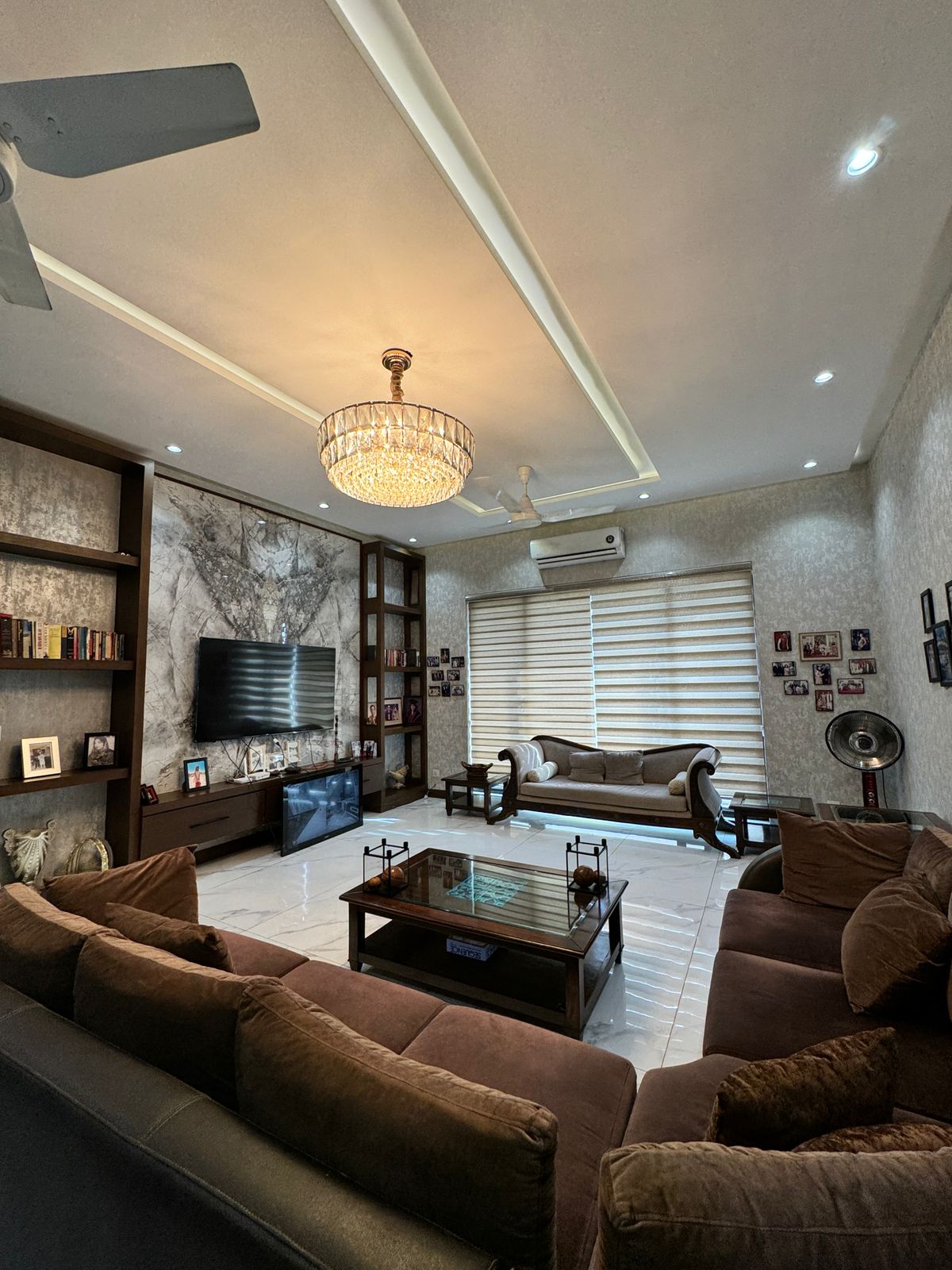 1 KANAL FULLY FURNISHED ULTRA MODERN LUXURY BUNGALOW AVAILABLE FOR SALE OF DHA PHASE 6 M Block