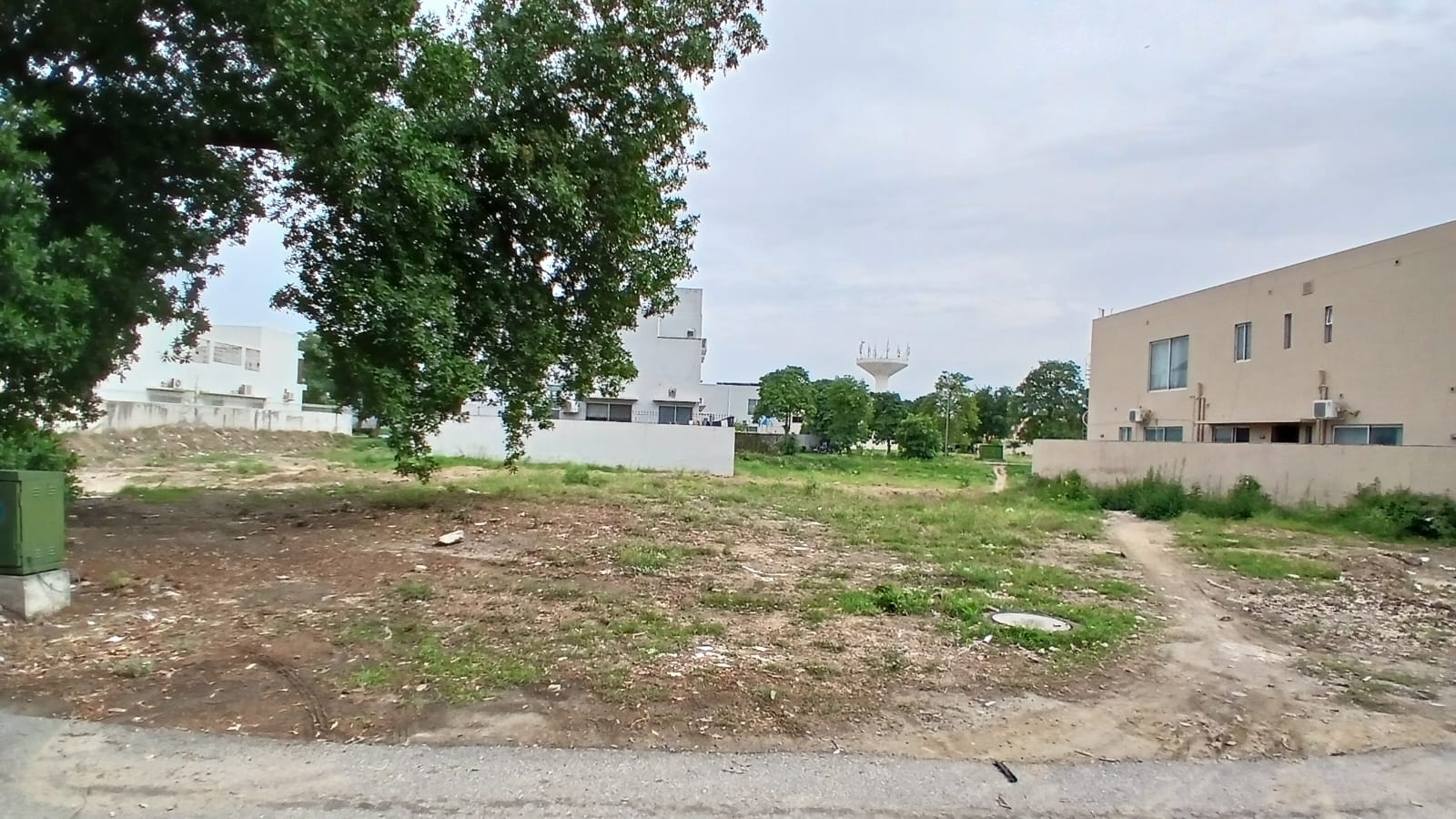 Hot Deal 2 Kanal Plot For Sale On Investor Rate DHA Phase 8 Rate Plot # U 694 and 695