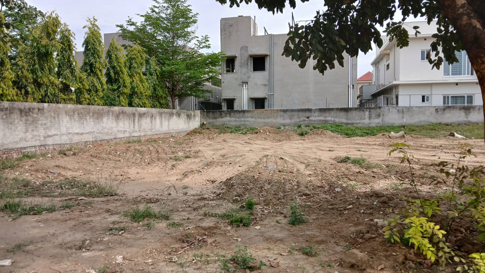 1 Kanal Residential Plot Is Available For Sale In DHA Phase 8 Plot # T 820