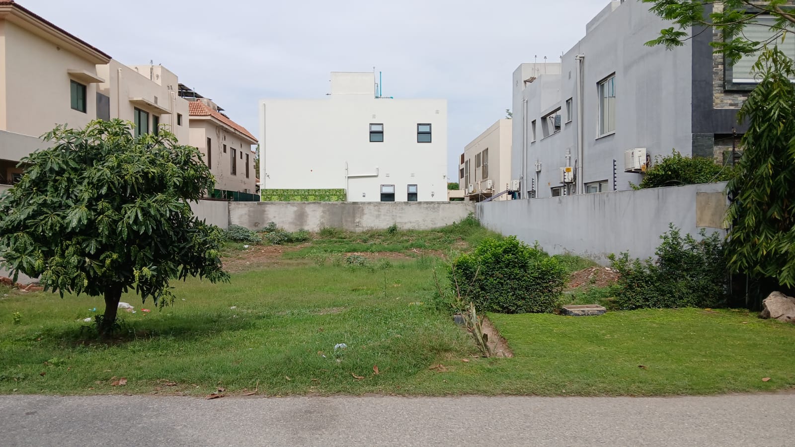 Hot Deal 1 Kanal Plot For Sale On Investor DHA Phase 6 Rate Plot # H 95